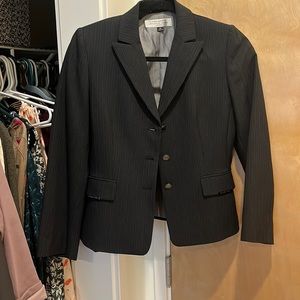 Tahari 4(petit) dark navy pin-stripe suit jacket